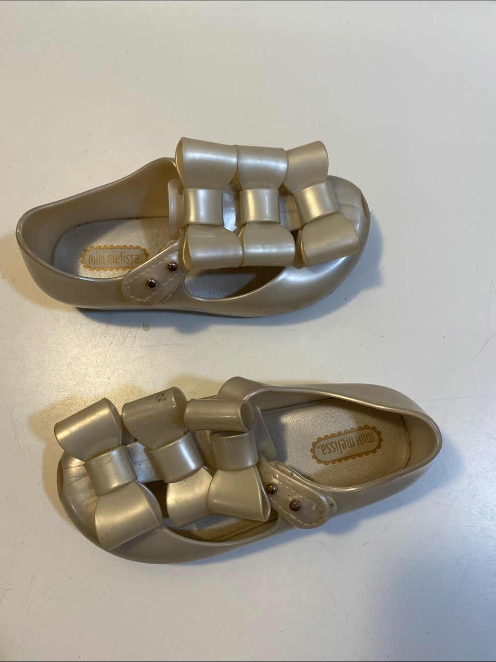 Mini Melissa Girls' Pearl Gold Bow Jelly Sandals Sz 9